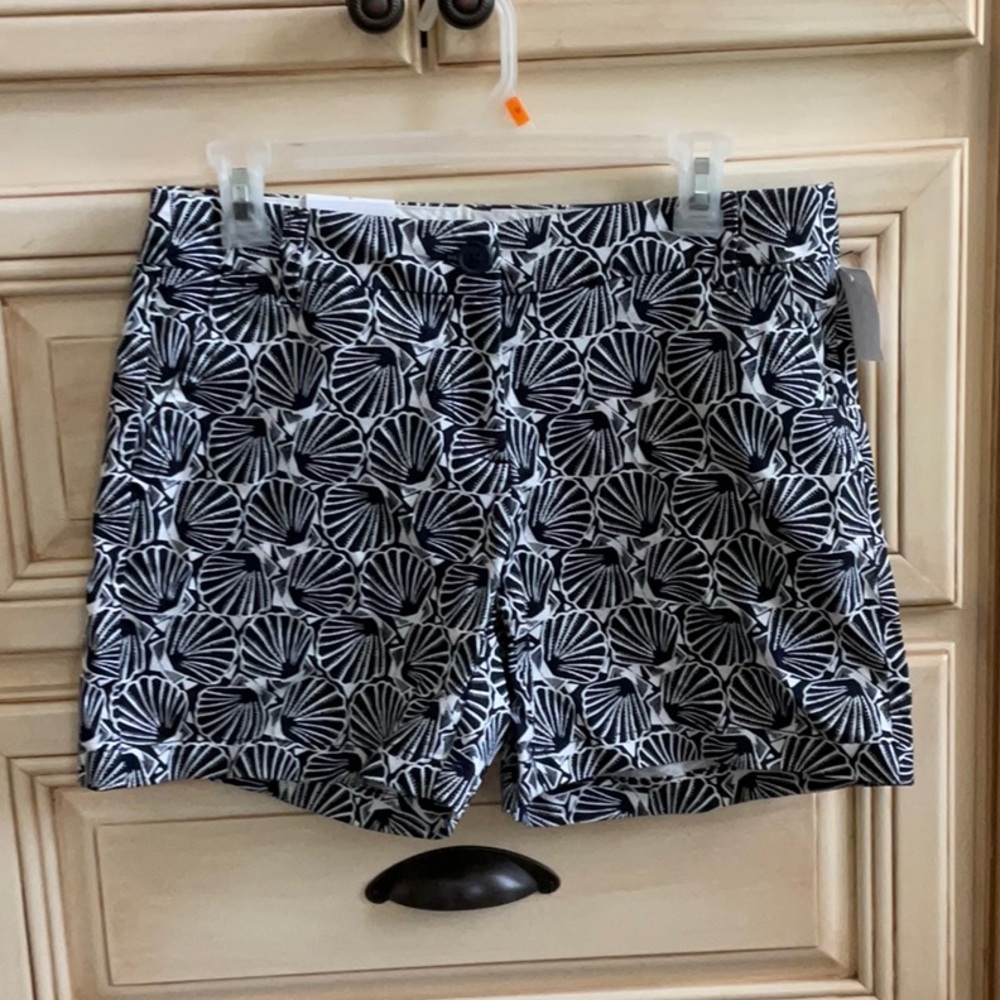 Crown and Ivy Shorts